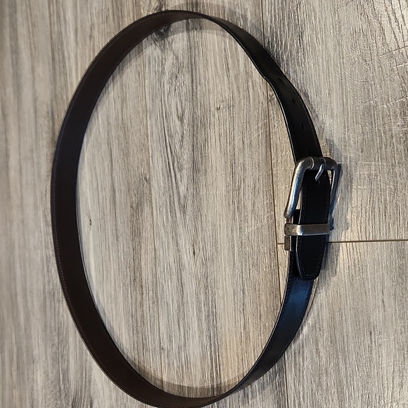 EUC LEVI'S Men's sz 44/110 Genuine Leather Belt - Picture 1 of 6